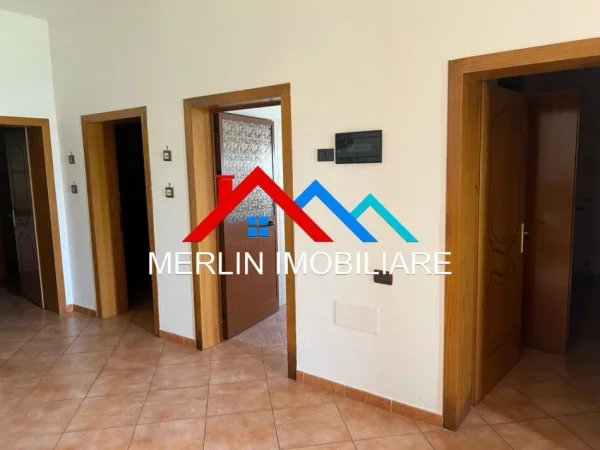 Tirane, shitet Vile 2+1+Aneks+Ballkon , 106 m² 250.000 € (RRUGA MARQINET,VORE)
