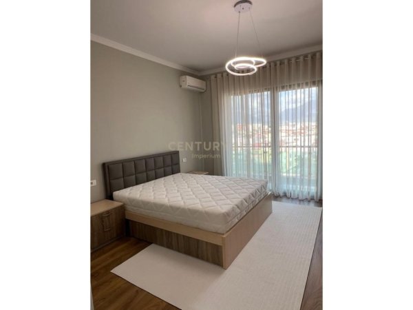 Tirane, shitet apartament 2+1+Ballkon Kati 4, 90 m² 143.000 € (misto mane)
