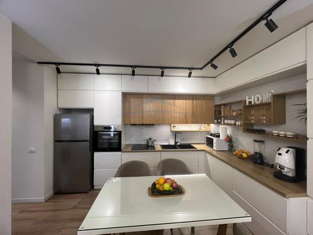 Tirane, shitet apartament 2+1 Kati 1, 91 m² 250.000 € 