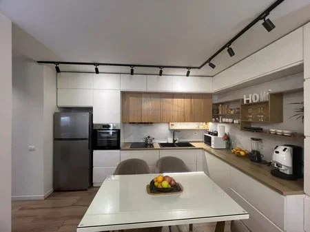 Tirane, shitet apartament 2+1 Kati 1, 91 m² 250.000 € 