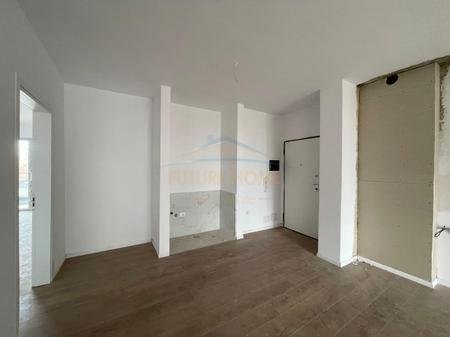 Tirane, shitet apartament 2+1 Kati 2, 95 m² 197.000 € 