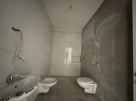 Tirane, shitet apartament 2+1 Kati 2, 95 m² 197.000 € 