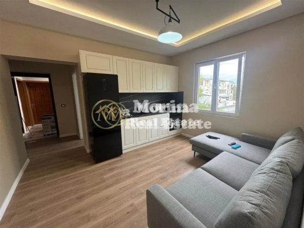 Tirane, jepet me qera apartament 1+1 Kati 4, 55 m² 650 € (Rruga Petro Marko)