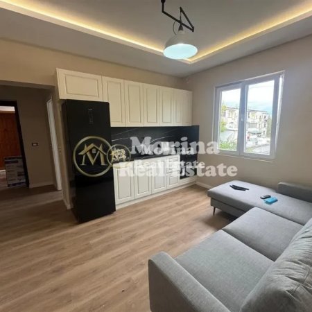 Tirane, jepet me qera apartament 1+1 Kati 4, 55 m² 650 € (Rruga Petro Marko)