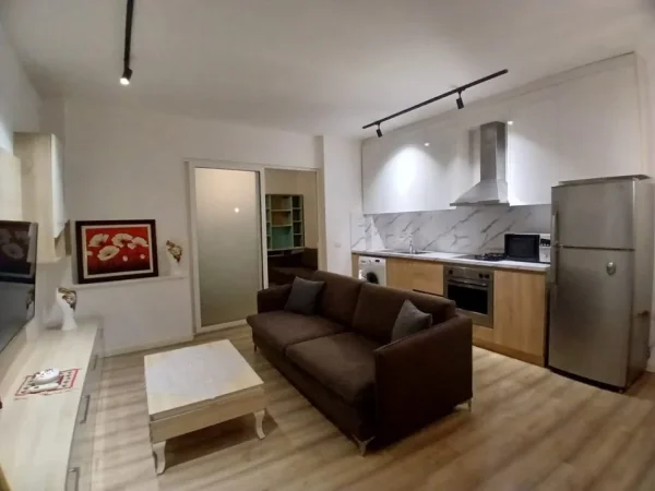 Tirane, jepet me qera apartament 1+1+Ballkon Kati 0, 60 m² 470 € 