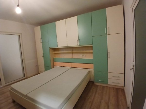 Tirane, jepet me qera apartament 1+1+Ballkon Kati 0, 60 m² 470 € 