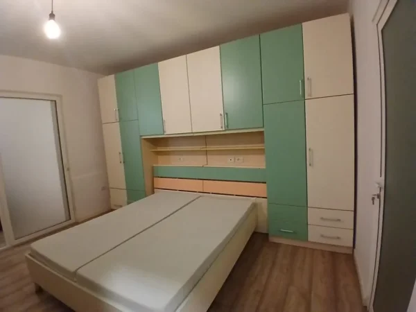 Tirane, jepet me qera apartament 1+1+Ballkon Kati 0, 60 m² 470 € 