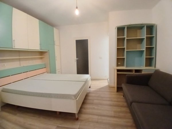 Tirane, jepet me qera apartament 1+1+Ballkon Kati 0, 60 m² 470 € 