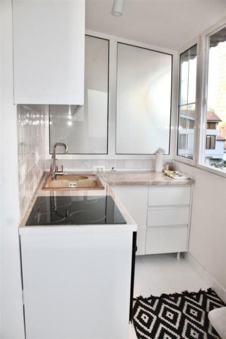 Tirane, jepet me qera apartament 2+1 Kati 3, 75 m² 1.800 € (BLLOKU)