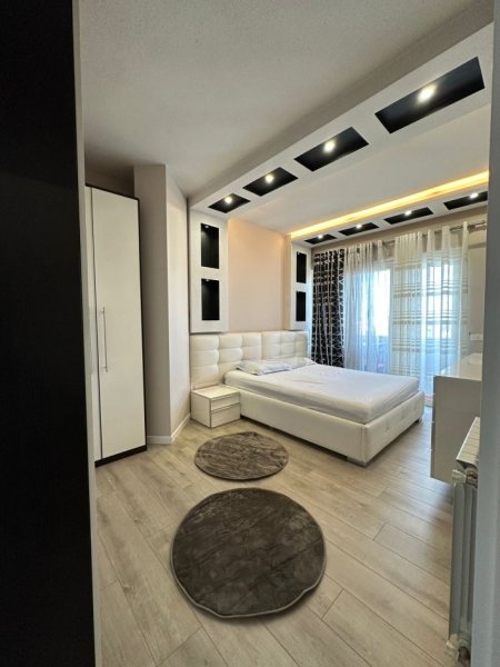 Tirane, jepet me qera apartament 1+1+Ballkon Kati 5, 70 m² 650 € 