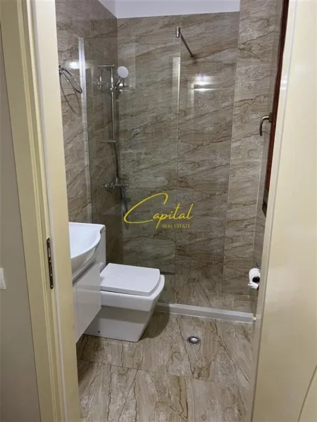 Tirane, jepet me qera apartament 2+1 Kati 2, 120 m² 850 € (KOPSHTI BOTANIK)