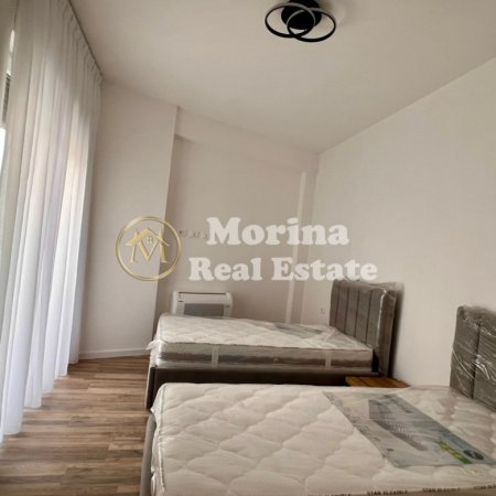 Tirane, jepet me qera apartament 2+1 Kati 10, 150 m² 800 € (Rruga Jordan Misja)