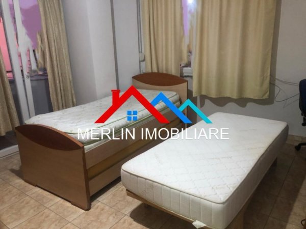 Tirane, jepet me qera apartament 2+1+Ballkon Kati 3, 120 m² 620 € (RRUGA SHKELQIM FUSHA,KODRA E DIELLIT)