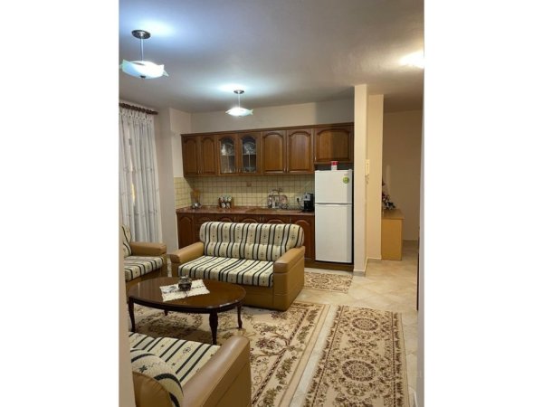 Tirane, jepet me qera apartament 2+1 Kati 3, 71 m² 600 € (Ish fusha aviacionit)