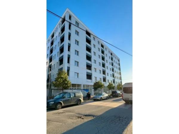 Tirane, shes apartament 1+1 Kati 1, 62 m² 58.000 € (kamez)