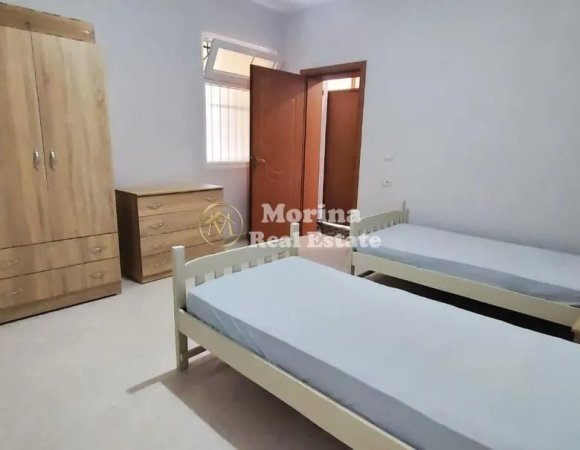 Tirane, jepet me qera shtepi 1+1 Kati 1, 55 m² 370 € (Ali Demi)