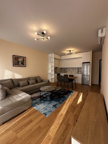 Tirane, jepet me qera apartament 1+1 Kati 5, 70 m² 700 € (Prball ringut)