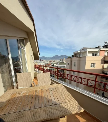 Tirane, jepet me qera apartament 1+1+Aneks+Ballkon Kati 5, 100 m² 550 € (Tek Eleonora Me Oxhak dhe Garderobe)