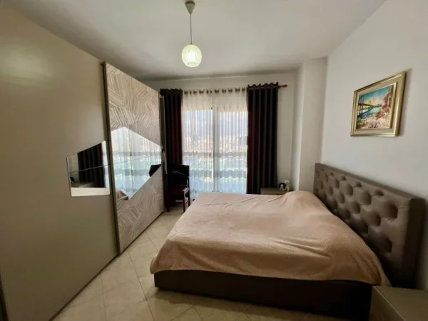 Tirane, shitet apartament 2+1+Ballkon Kati 8, 88 m² 135.000 €