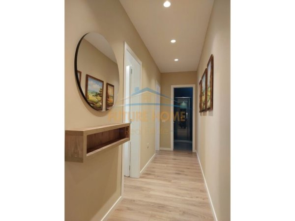 Tirane, jepet me qera apartament 2+1 Kati 3, 100 m² 1.000 €