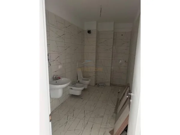 Qera, Apartament 2+1+2, Rruga Jordan Misja, Tirane 600 €