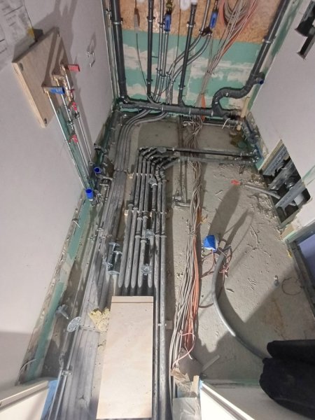 Tirane, ofroj sherbime per apartamente, dyqane, restorante, zyra, Montime - Instalime - Renovim - Riparime