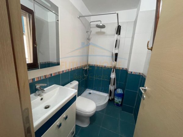 Qera, Apartament 2+1+2+Post Parkimi, Kopshti Botanik, Tiranë 750 €