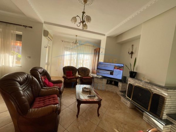 Qera, Apartament 2+1, Shkolla e Baletit, Tiranë. 900 €