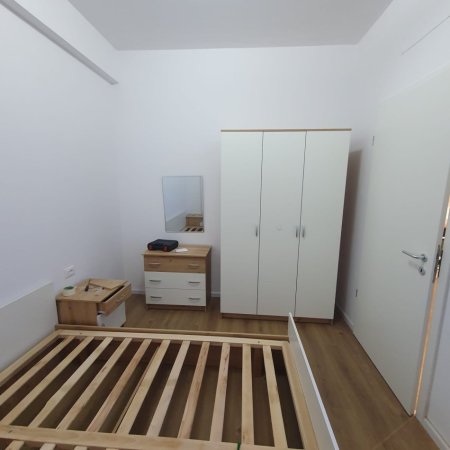 Tirane, jepet me qera apartament 1+1 Kati 2, 51 m² 450 € (Kompleksi Kadiu)