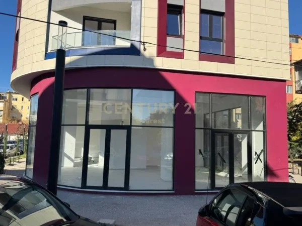 Tirane, shes dyqan Kati 0, 145 m² 726.000 € 