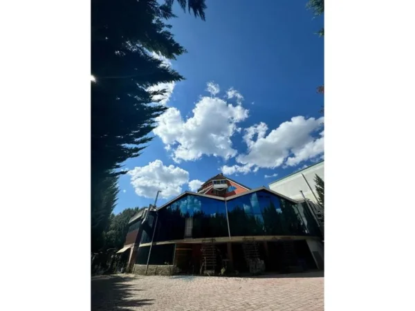 Shqiperi, shitet hotel Kati 5, 1.821 m² 2.500.000 € (Peze)