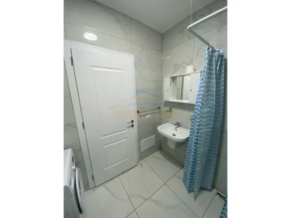 Tirane, shitet apartament 1+1+Ballkon Kati 7, 72 m² 110.000 € 