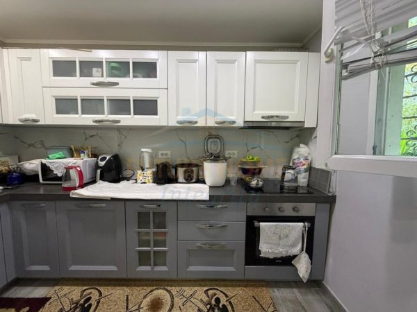 Tirane, shitet apartament 2+1 Kati 1, 79 m² 157.000 €