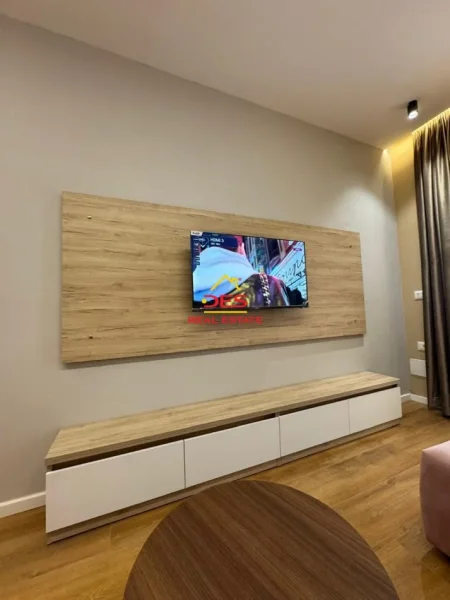 Vlore, jepet me qera apartament 1+1+Ballkon Kati 2, 80 m² 550 € (Rruga Çajupi)