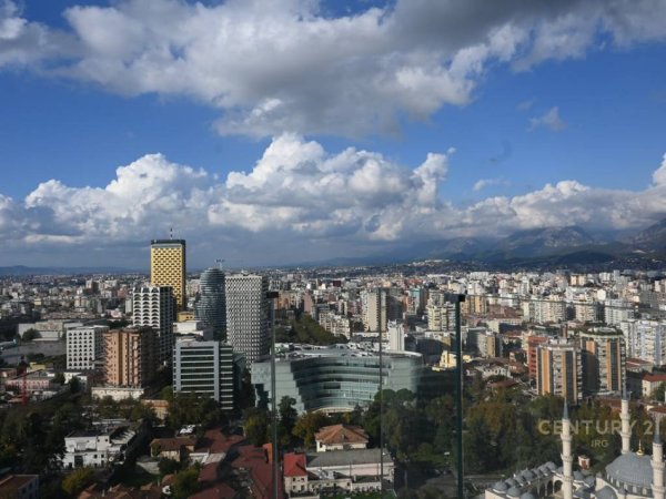 Tirane, shes apartament 3+1+Aneks+Ballkon , 237 m² 975.000 € (Downtown)