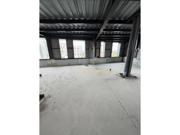 Tirane, shitet apartament 3+1 Kati 6, 180 m² 850.000 € 