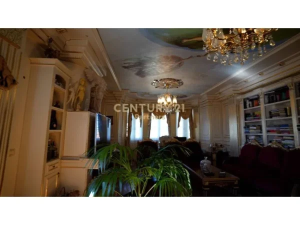 Tirane, shes Vile 3 Katshe Kati 4, 1.000 m² 750.000 € (Kodra e Priftit)