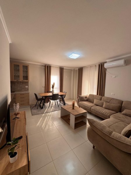 Tirane, jepet me qera apartament 2+1+Aneks+Ballkon Kati 5, 110 m² 750 € (rruga mine peza)