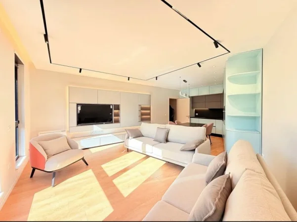 Tirane, jepet me qera apartament 2+1 Kati 2, 1.500 € 