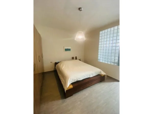 Tirane, shitet apartament 2+1+Aneks+Ballkon Kati 1, 160 m² 258.000 € (Vasil Shanto)