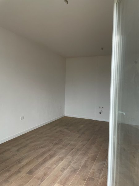 Tirane, jepet me qera apartament 1+1+Ballkon Kati 7, 65 m² 320 € (Univers City)