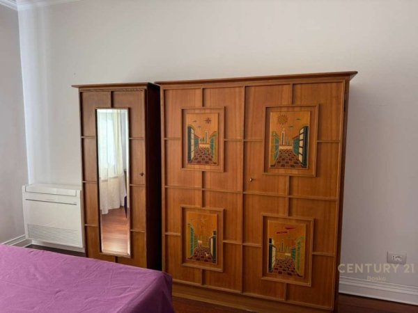 Tirane, shes apartament 3+1+Aneks+Ballkon Kati 1, 156 m² 