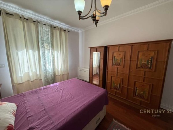 Tirane, shes apartament 3+1+Aneks+Ballkon Kati 1, 156 m² 