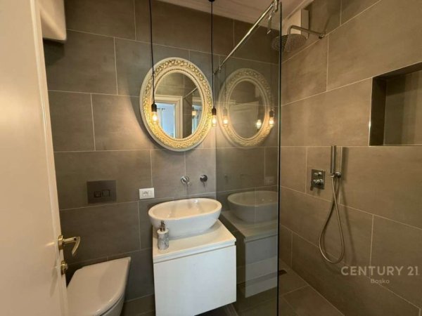 Tirane, shes apartament 3+1+Aneks+Ballkon Kati 1, 156 m² 