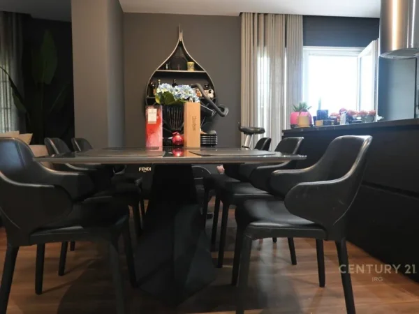 Tirane, shes apartament 2+1+Aneks+Ballkon Kati 3, 157 m² 450.000 € (Tefta Tashko-Koço)