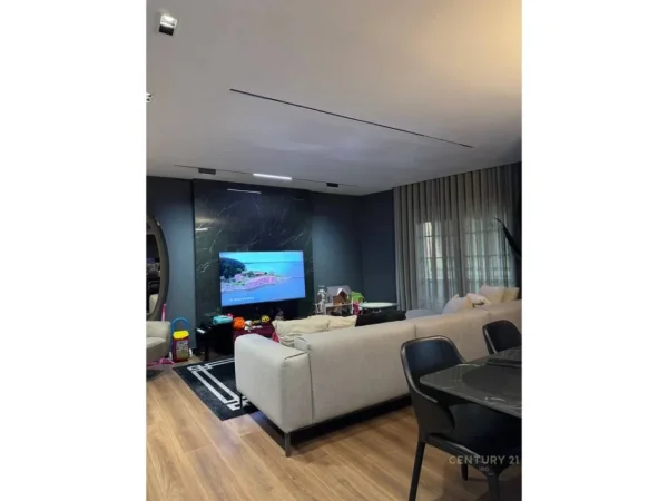 Tirane, shes apartament 2+1+Aneks+Ballkon Kati 3, 157 m² 450.000 € (Tefta Tashko-Koço)