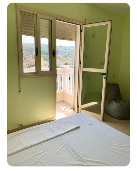 Vlore, jepet me qera apartament+verande | Penthouse 1+1+Ballkon Kati 4, 330 €