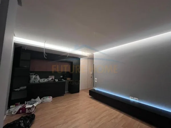 Tirane, jepet me qera apartament 2+1 Kati 3, 74 m² 800 € 