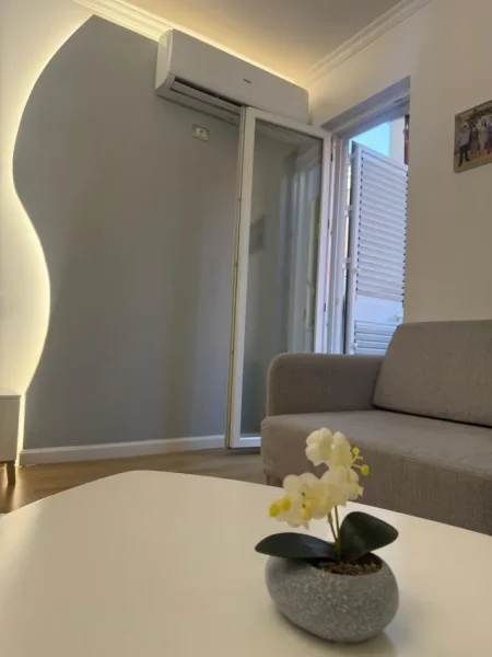 Tirane, shitet apartament 2+1+Ballkon , 92 m² (Fresk)