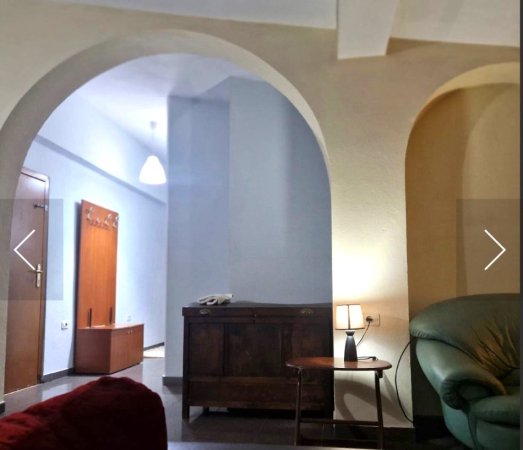 JEPET ME QERA HYRJE 2+1 NE RRUGEN BESA 10 MINUTA NGA SHESHI SKENDERBEJ, QENDRA E TIRANES, 450 €uro